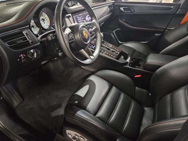 Used 2023 Porsche Macan GTS image 10