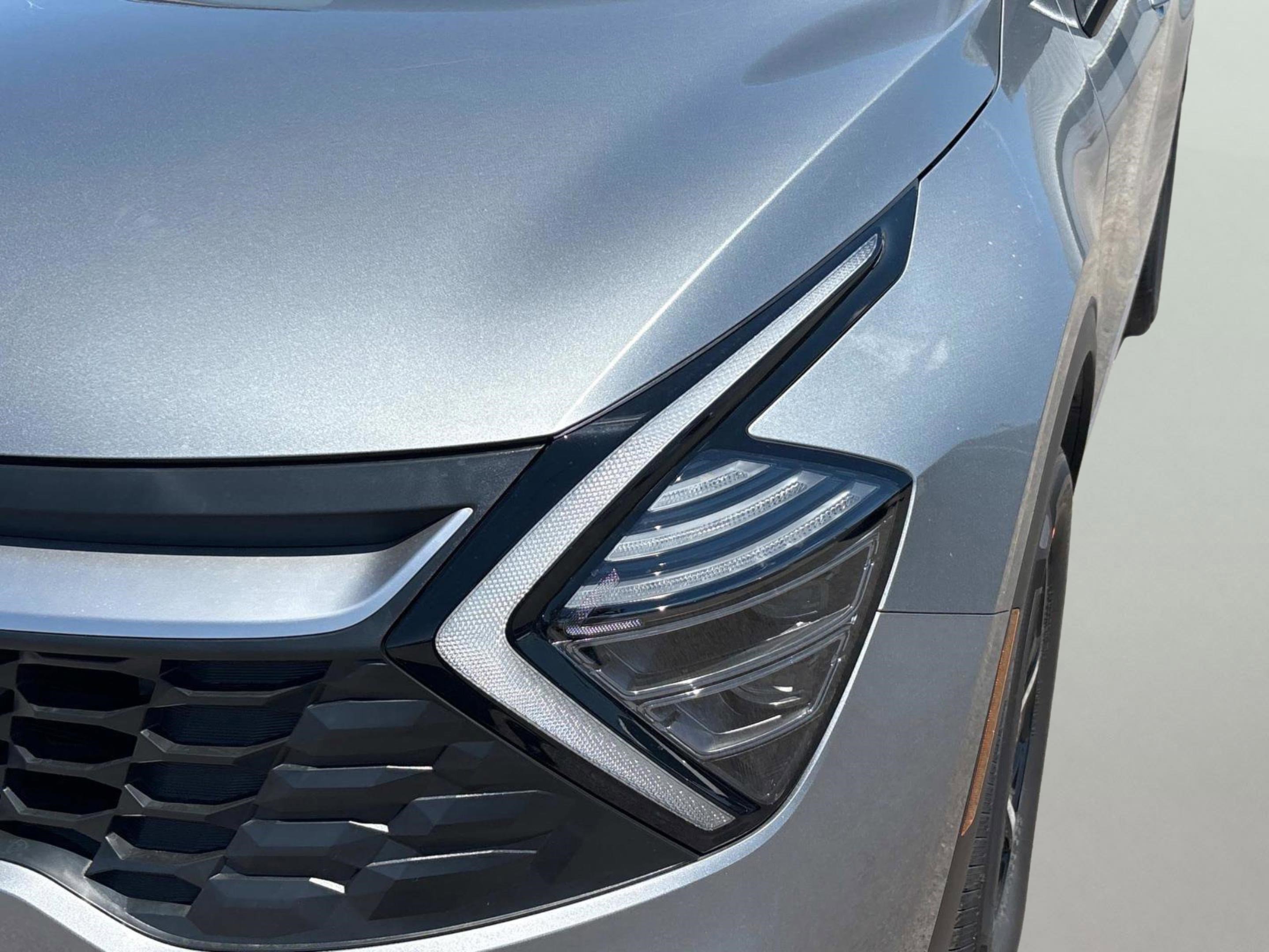 New 2025 Kia Sportage LX image 10