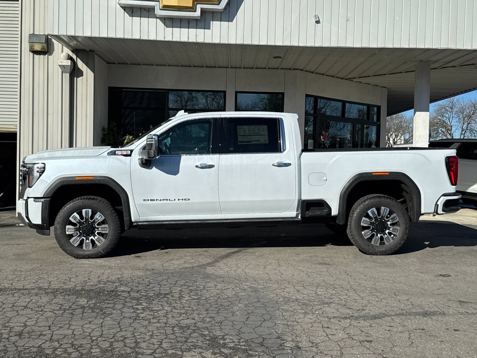 New 2026 GMC Sierra 2500 Denali w/ Denali Reserve Package AWD/4WD image 6