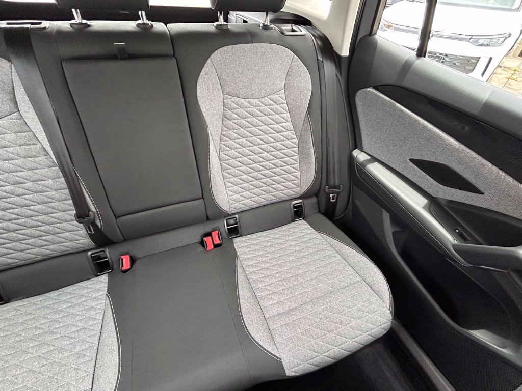 Used 2025 Volkswagen Tiguan S FWD image 16