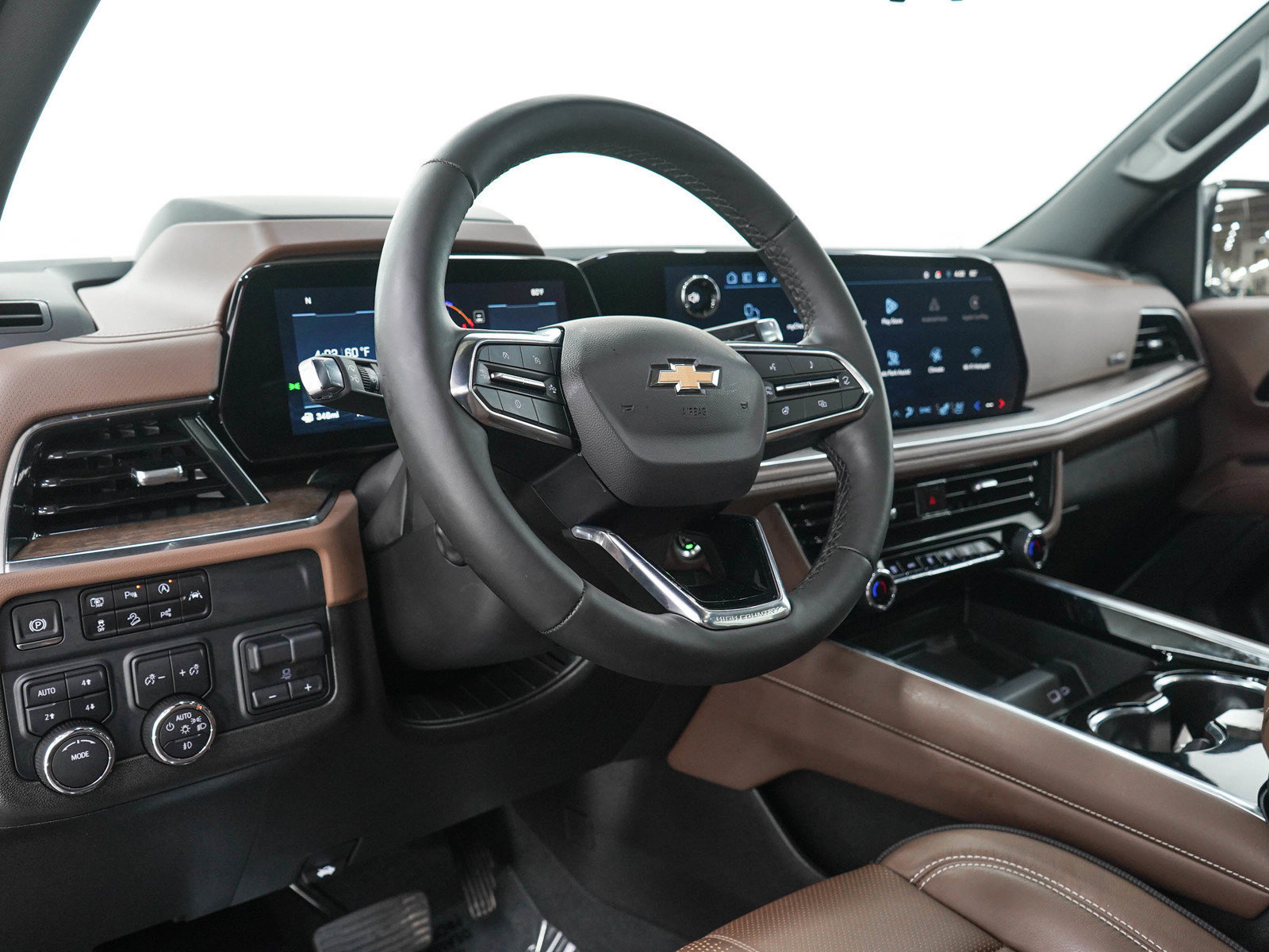 Used 2025 Chevrolet Tahoe High Country w/ Sun And Tow Package AWD/4WD image 27