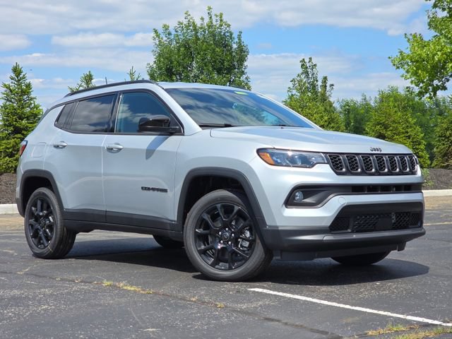 New 2026 Jeep Compass Latitude AWD/4WD image 2