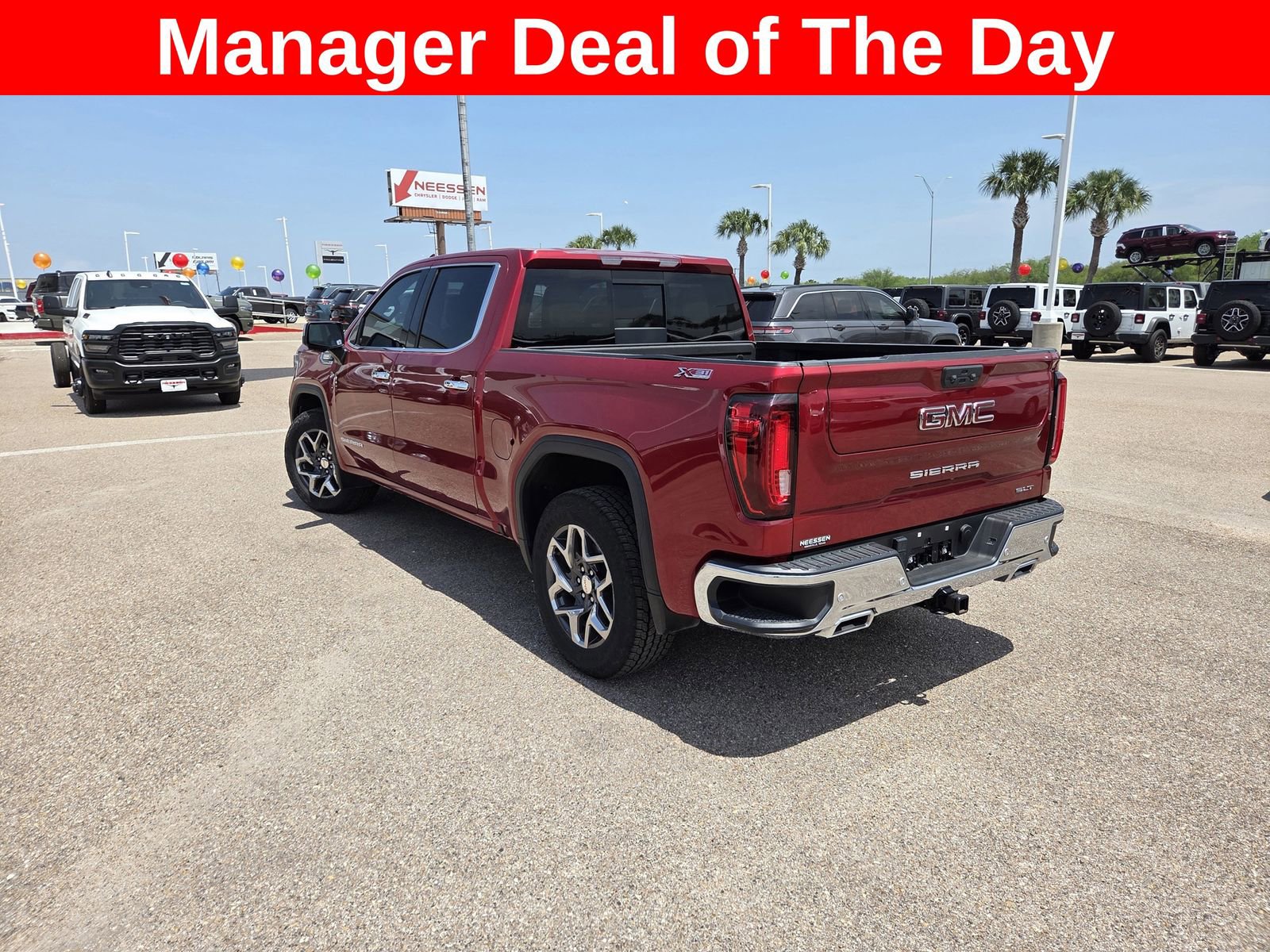 Used 2024 GMC Sierra 1500 SLT w/ SLT Premium Plus Package AWD/4WD image 5