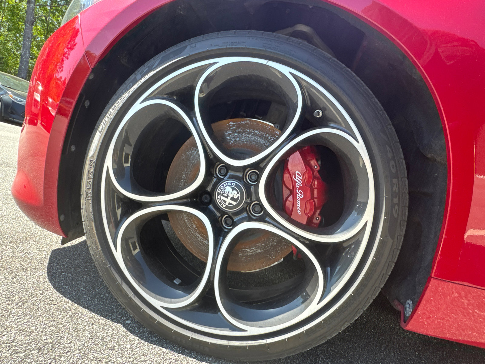 Used 2024 Alfa Romeo Giulia Veloce image 14