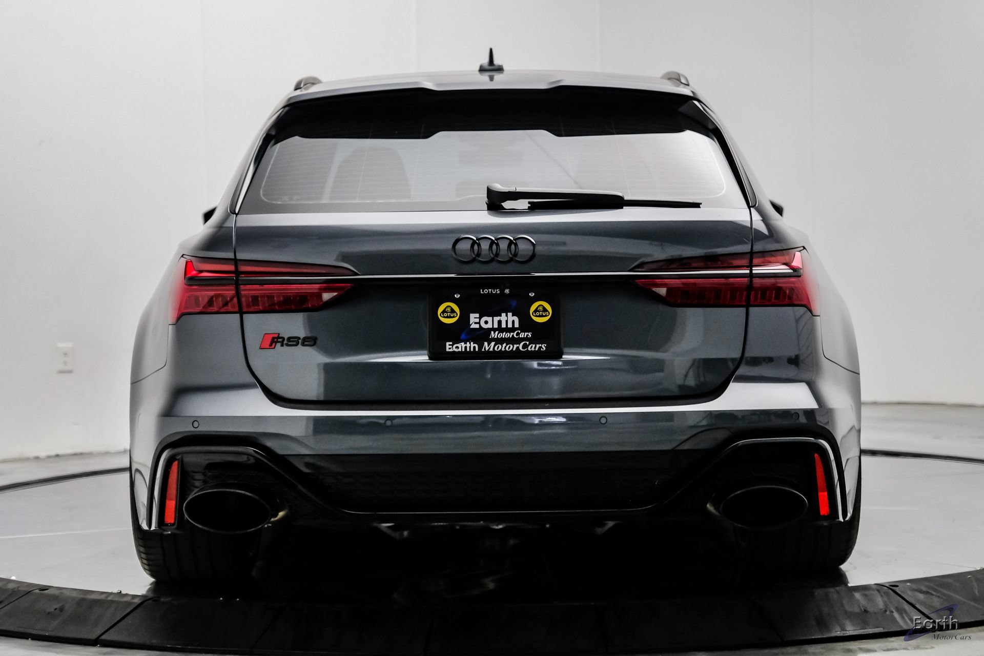 Used 2023 Audi RS 6 w/ Black Optic Package AWD/4WD image 10