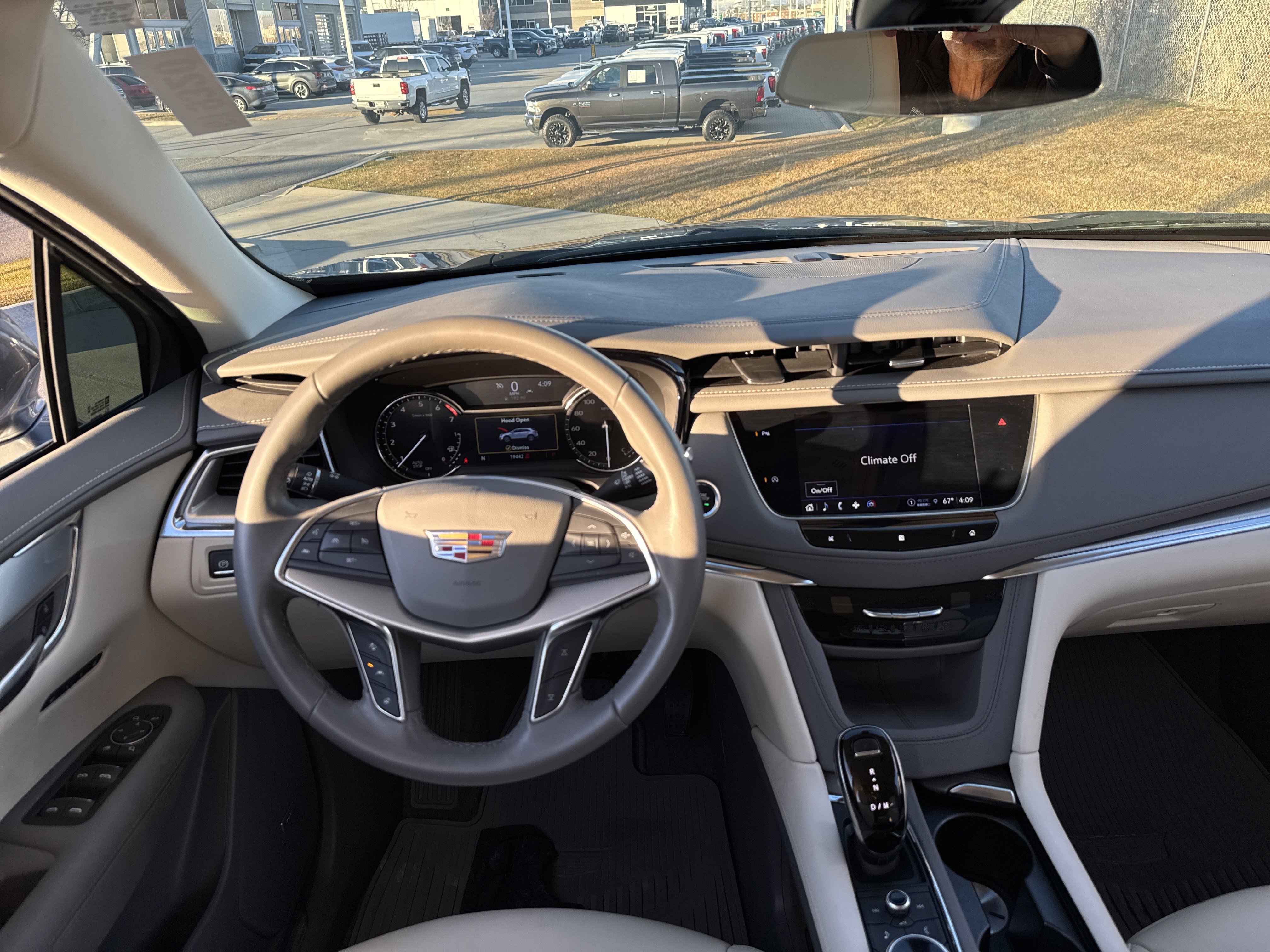 Used 2021 Cadillac XT5 Premium Luxury image 16