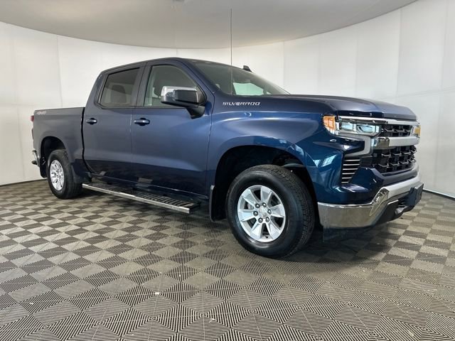 Used 2023 Chevrolet Silverado 1500 LT w/ Protection Package image 2