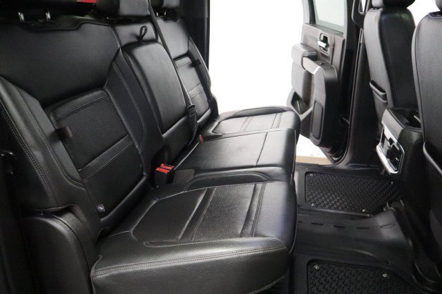 Used 2022 GMC Sierra 3500 Denali w/ Denali Black Diamond Edition AWD/4WD image 55