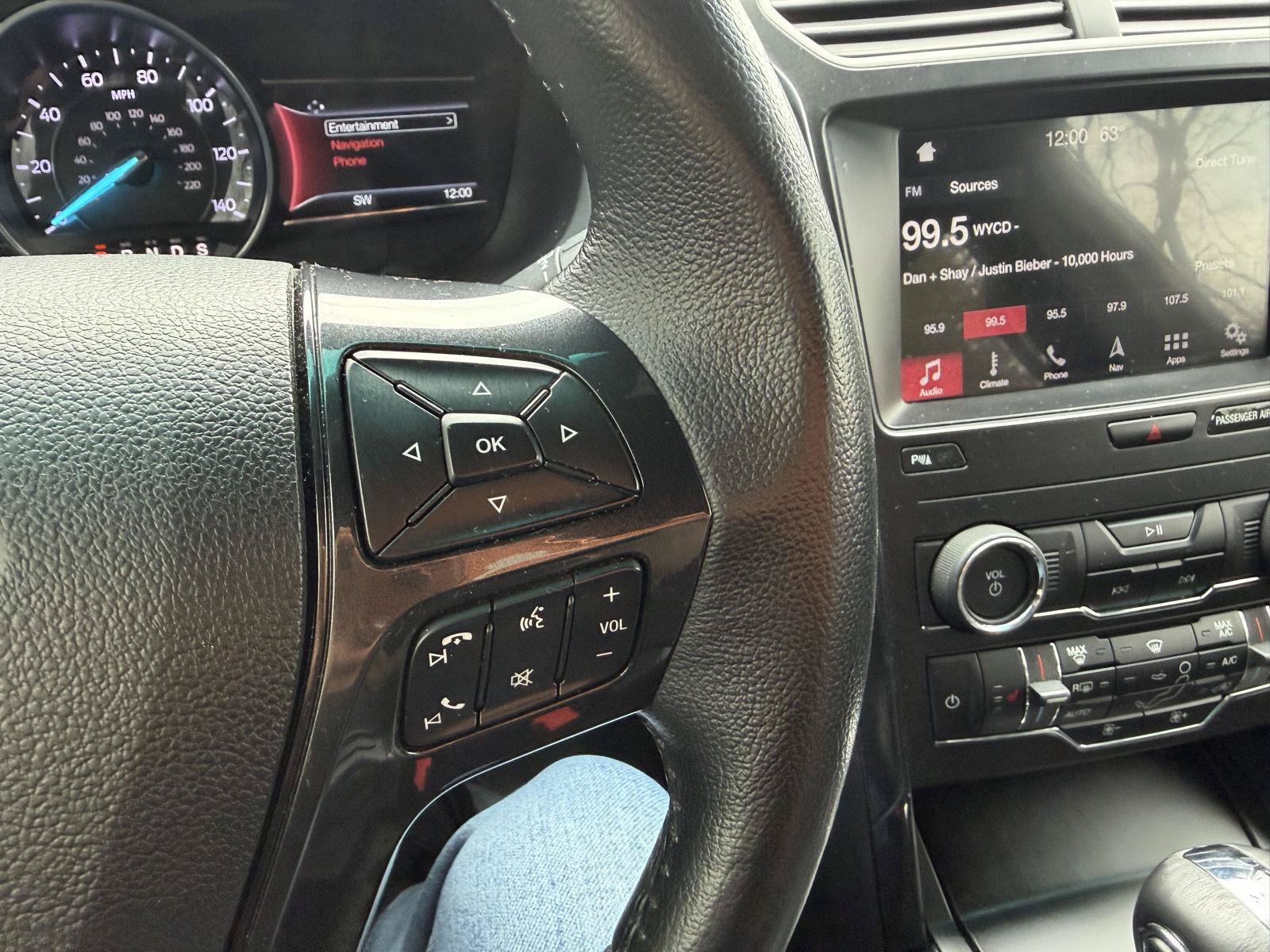 Used 2019 Ford Explorer XLT w/ Equipment Group 202A FWD image 13