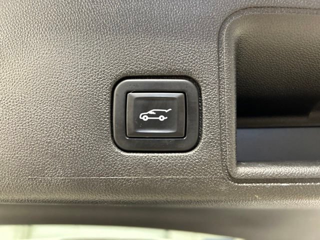Used 2020 GMC Terrain Denali w/ Denali Premium Package AWD/4WD image 22