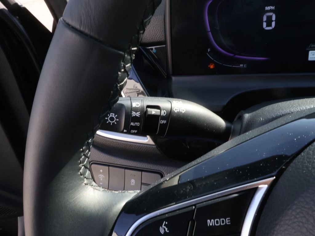 Used 2025 Kia Seltos S image 24