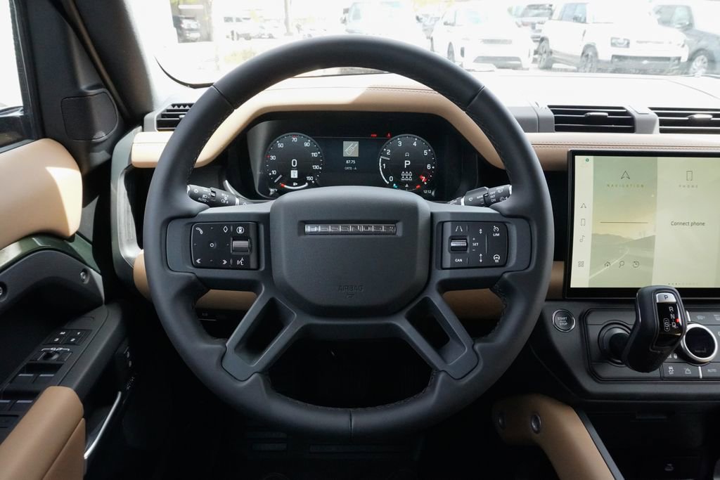 New 2026 Land Rover Defender 130 X-Dynamic SE image 10