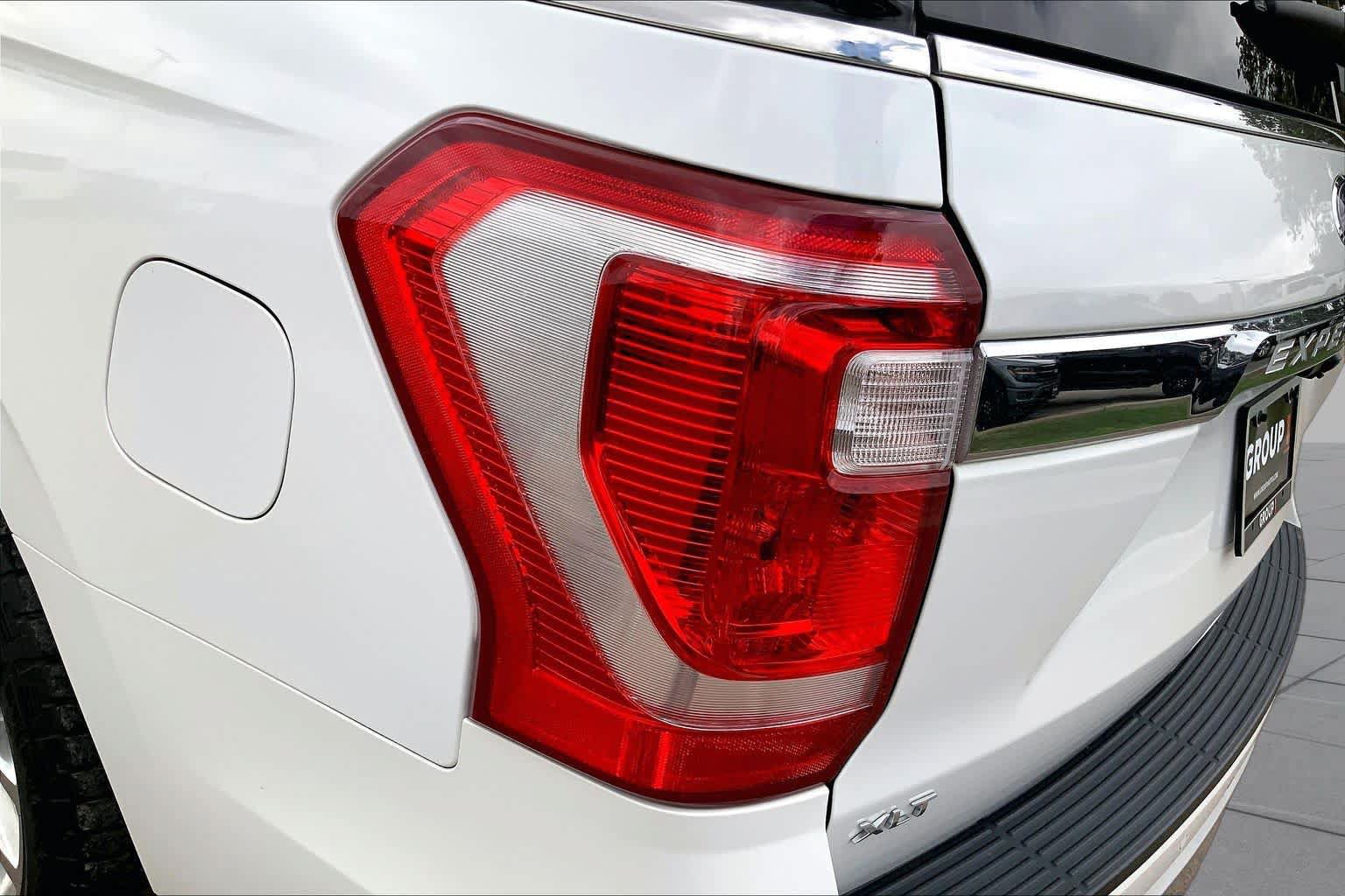Used 2020 Ford Expedition XLT w/ Equipment Group 202A RWD image 32
