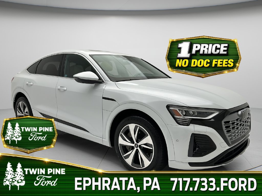 Used 2024 Audi Q8 e-tron Premium Plus AWD/4WD image 1