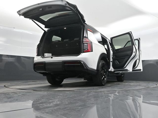 Used 2025 Nissan Armada PRO-4X image 38