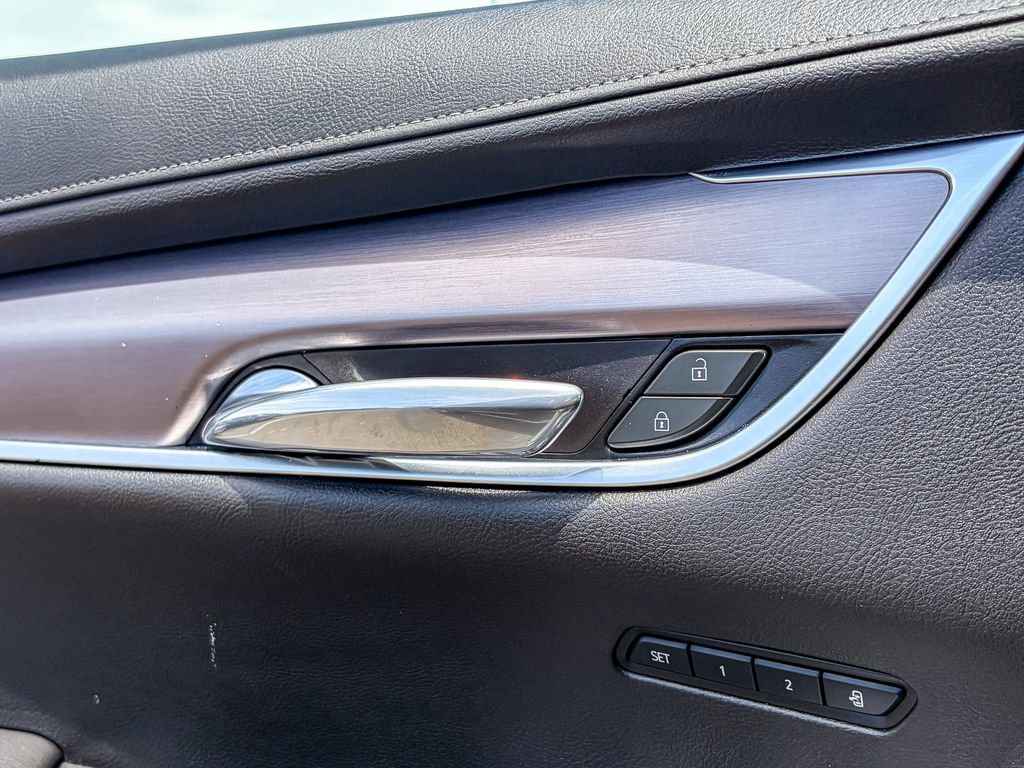 Certified 2023 Cadillac XT6 Luxury FWD image 37