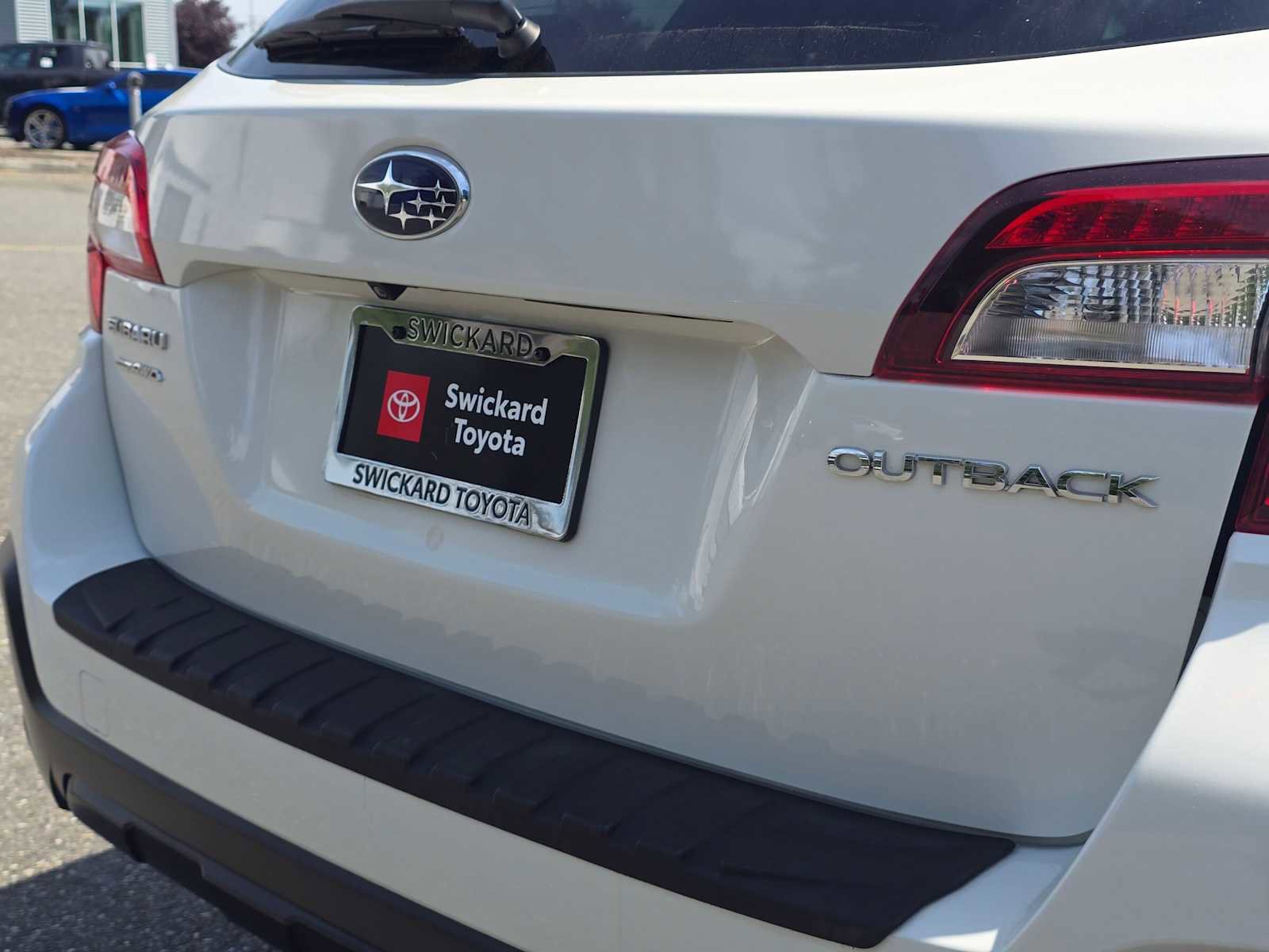 Used 2018 Subaru Outback 2.5i Premium AWD/4WD image 13