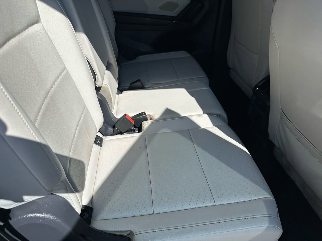 Used 2020 Volkswagen Tiguan SE R-Line w/ 3rd Row Seat Package image 24