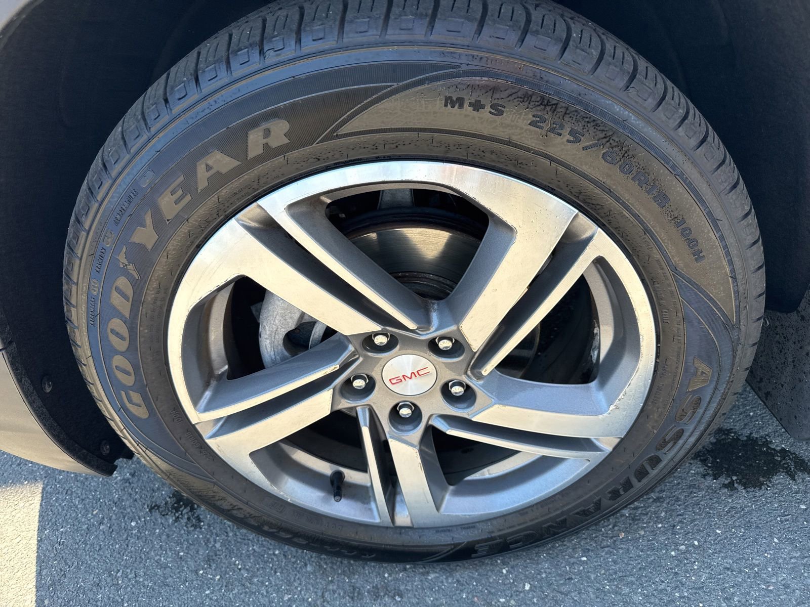Used 2021 GMC Terrain SLT w/ Infotainment Package II AWD/4WD image 11