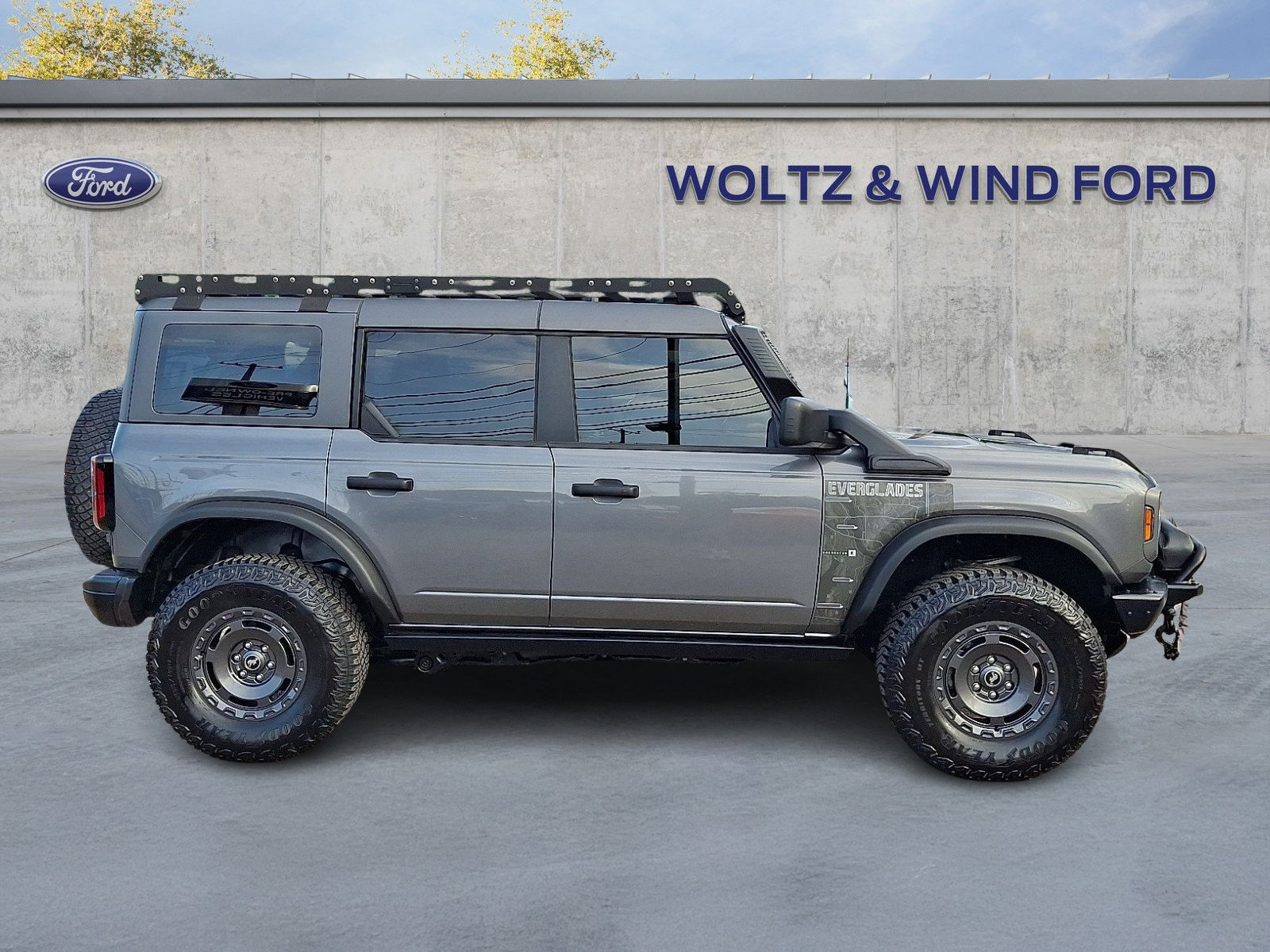 Used 2024 Ford Bronco Everglades AWD/4WD image 7
