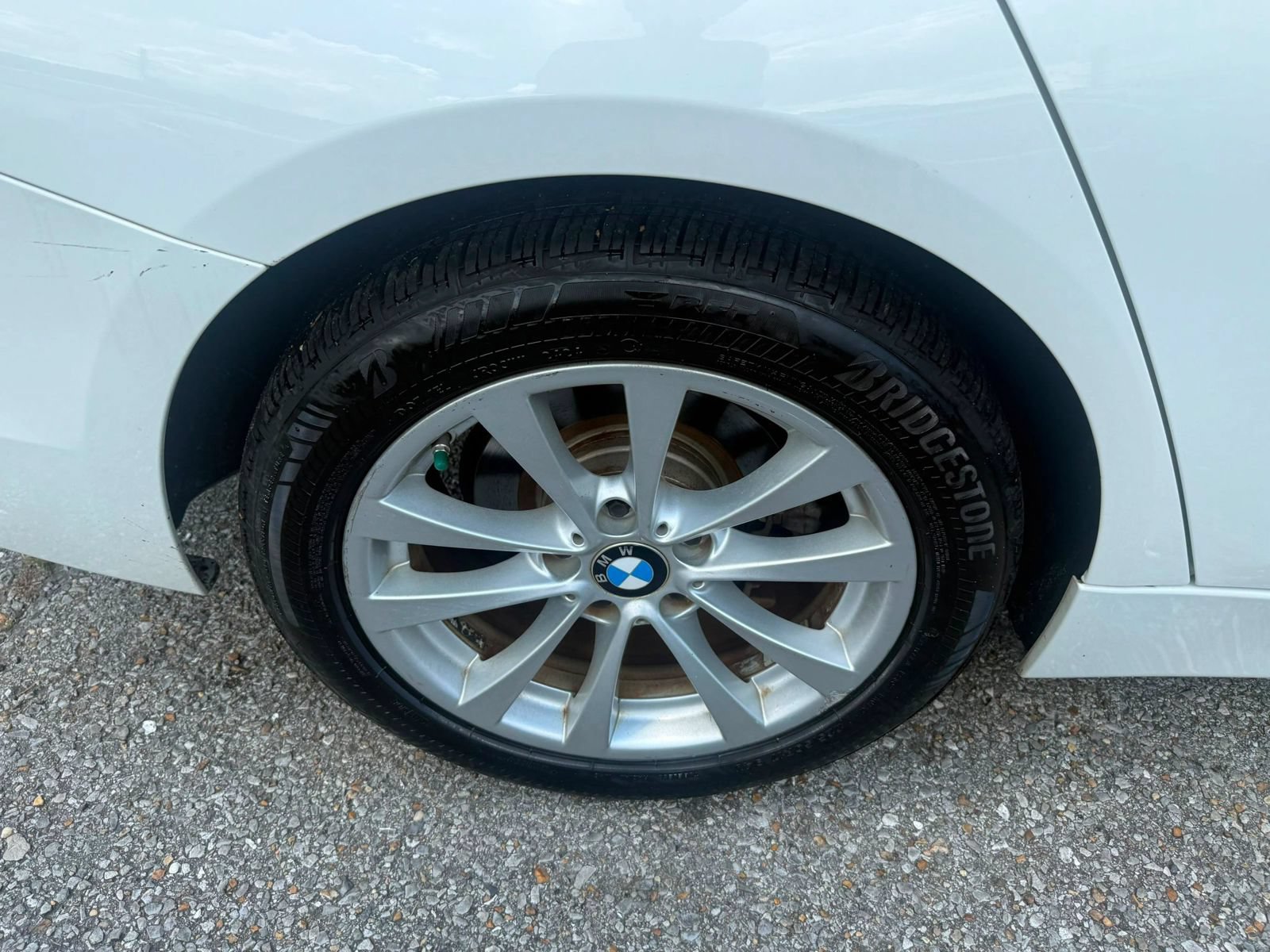 Used 2016 BMW 320i Sedan RWD image 9