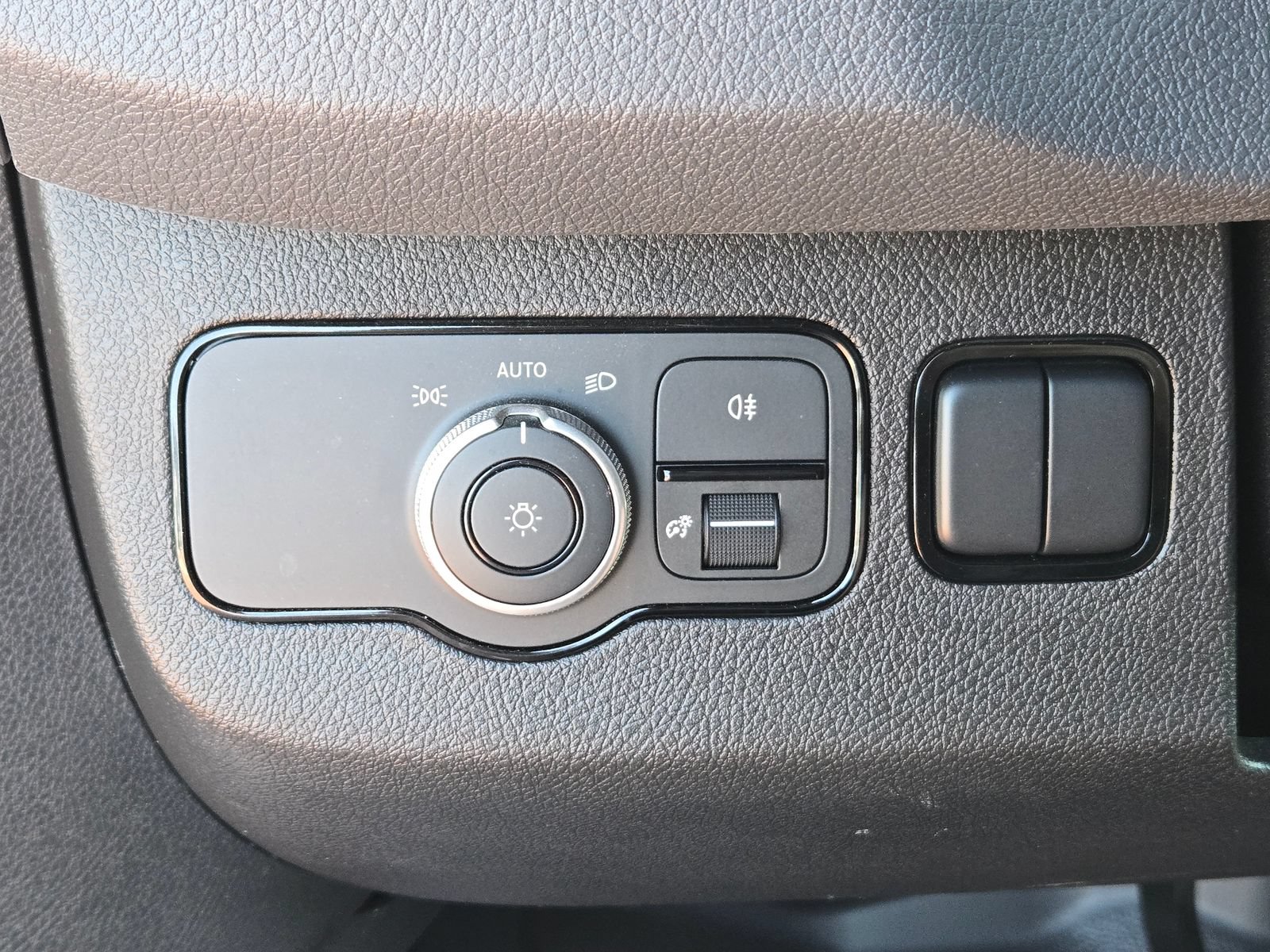 Certified 2025 Mercedes-Benz Sprinter 2500 image 26