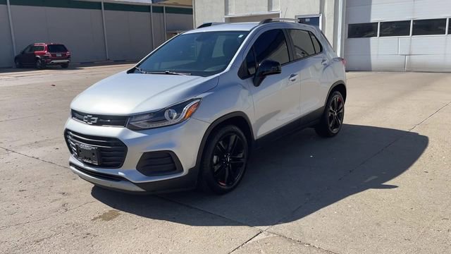 Used 2022 Chevrolet Trax LT w/ Redline Edition image 4