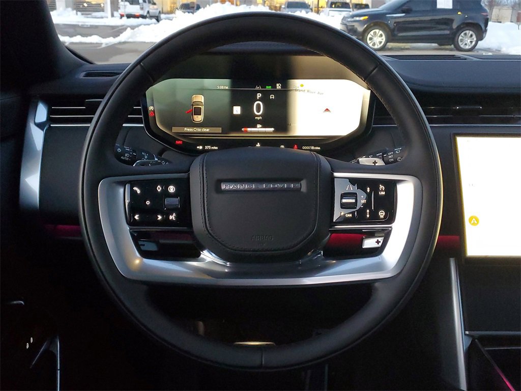 New 2025 Land Rover Range Rover SE image 30