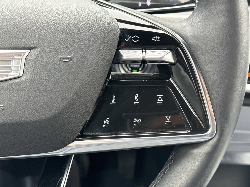 Certified 2024 Cadillac Lyriq Luxury image 25