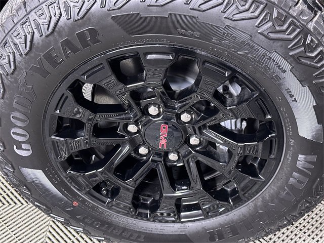 New 2026 GMC Canyon Elevation w/ Convenience Package image 33