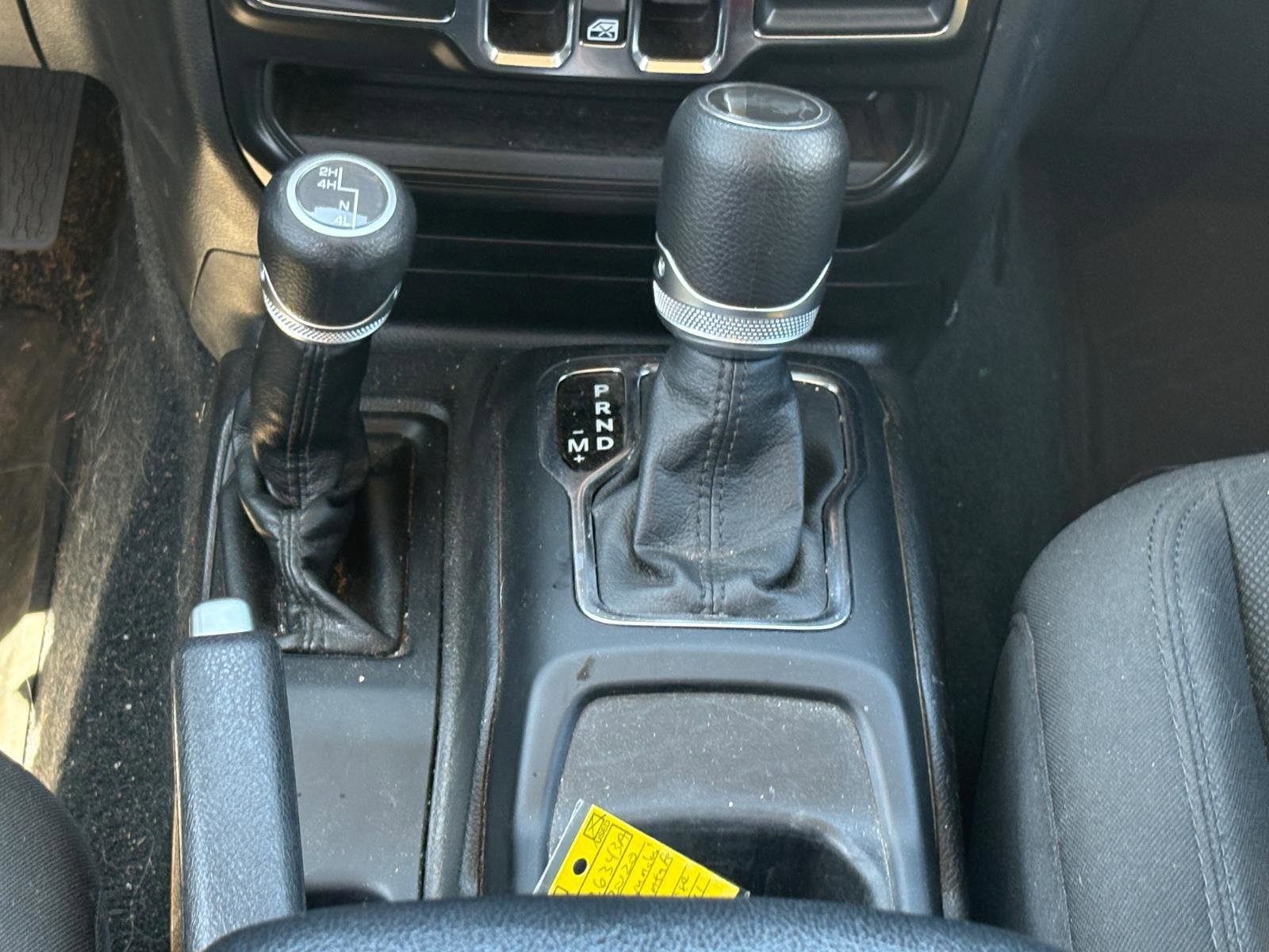 Used 2022 Jeep Wrangler Unlimited Sport AWD/4WD image 21