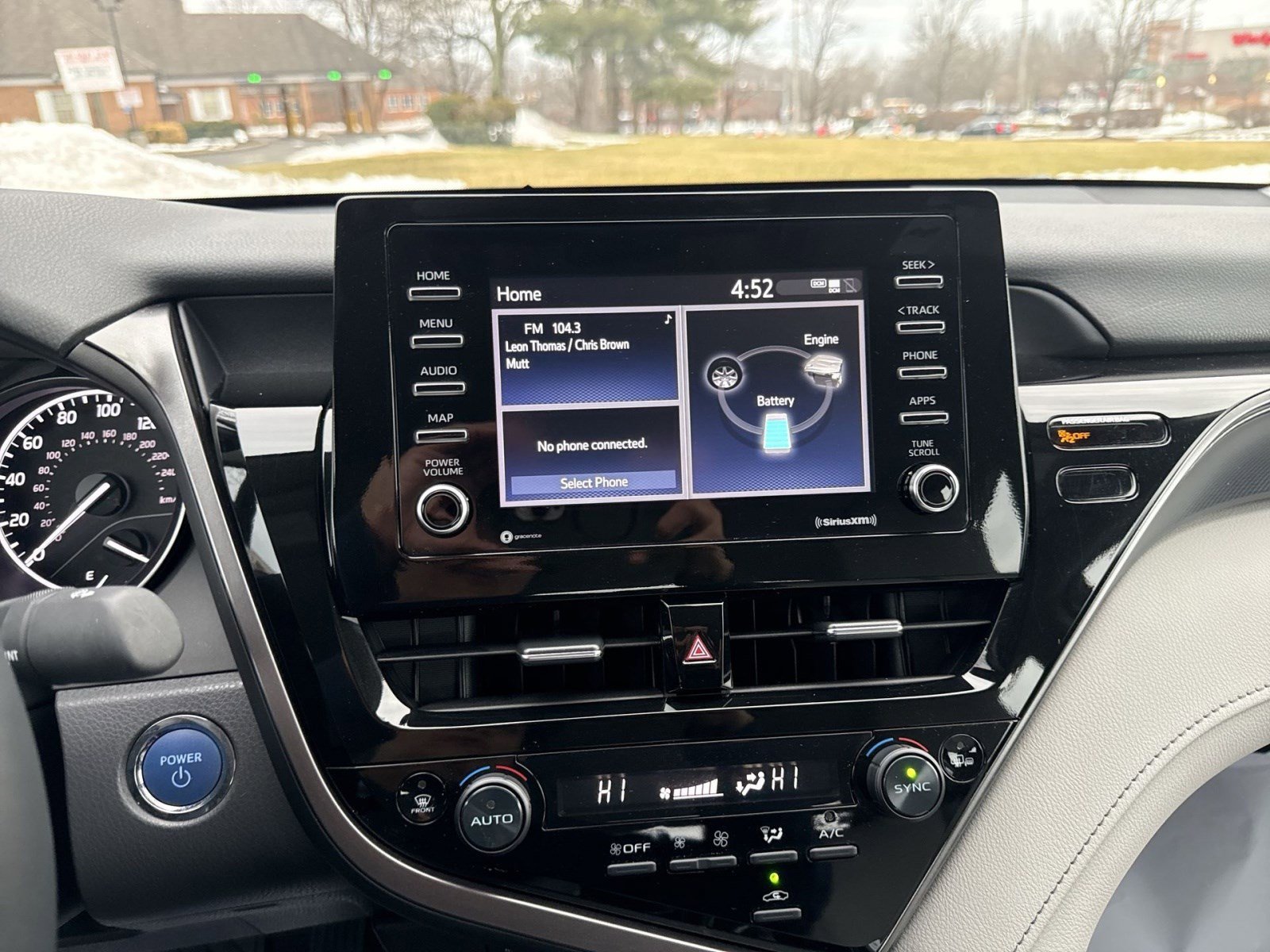 Used 2024 Toyota Camry SE image 17