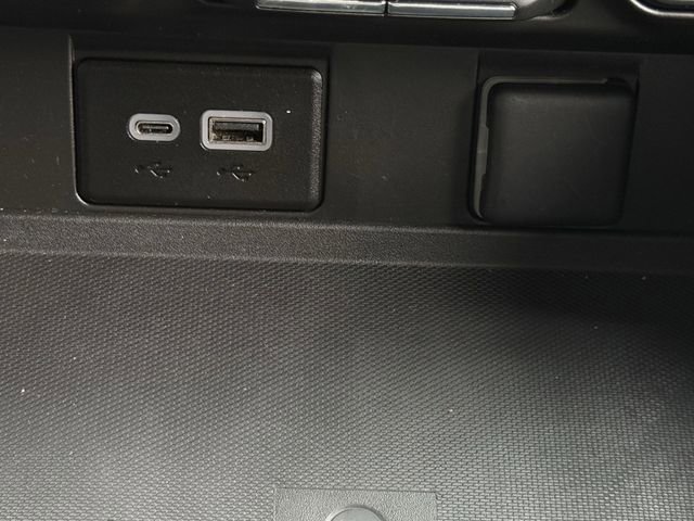 Used 2024 Chevrolet Suburban RST image 22