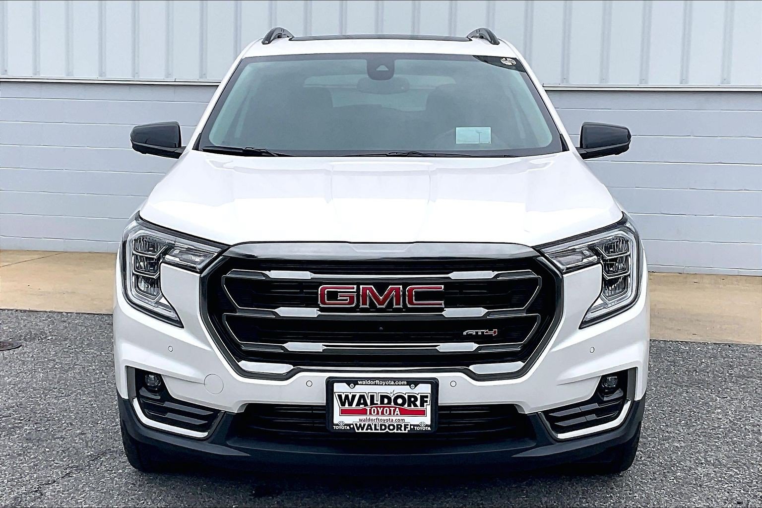 Used 2022 GMC Terrain AT4 w/ Infotainment Package II AWD/4WD image 3