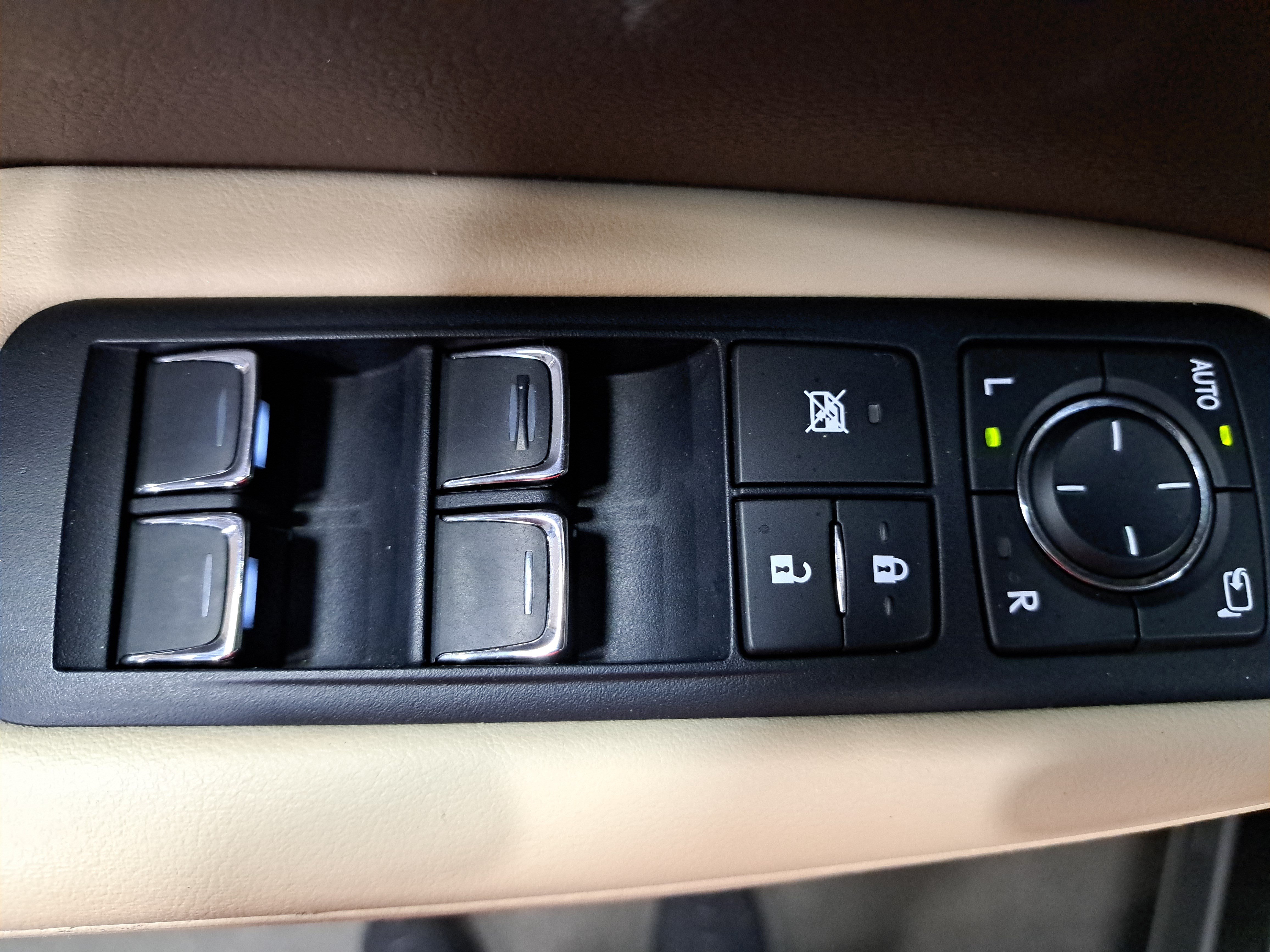 Used 2016 Lexus RX 350 AWD w/ Premium Package image 27