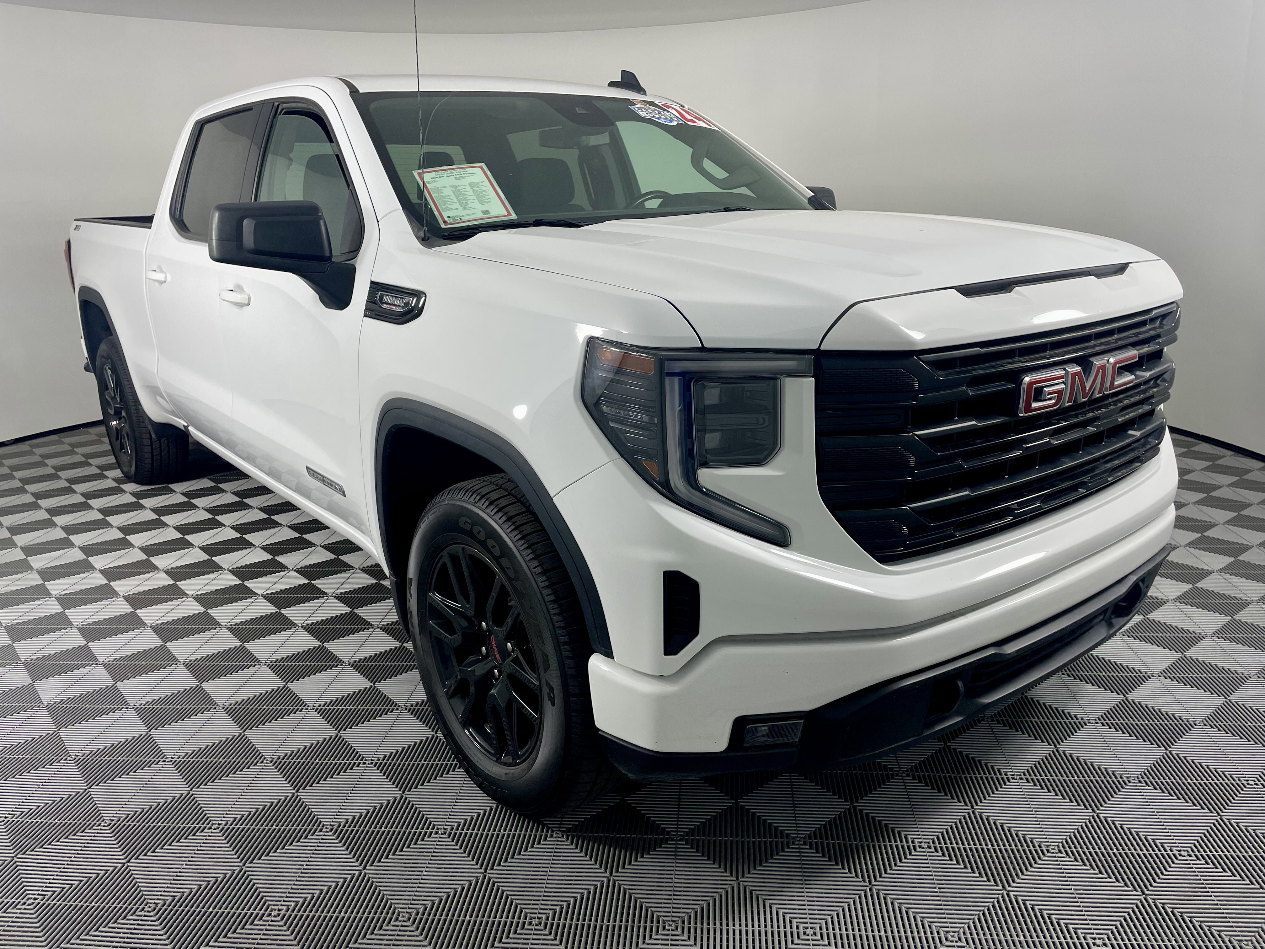 Used 2024 GMC Sierra 1500 Elevation w/ X31 Off-Road Package image 7