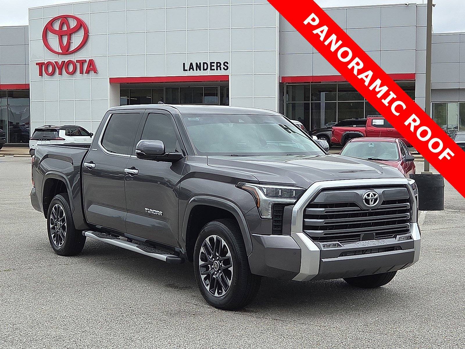 Used 2022 Toyota Tundra Limited AWD/4WD image 1