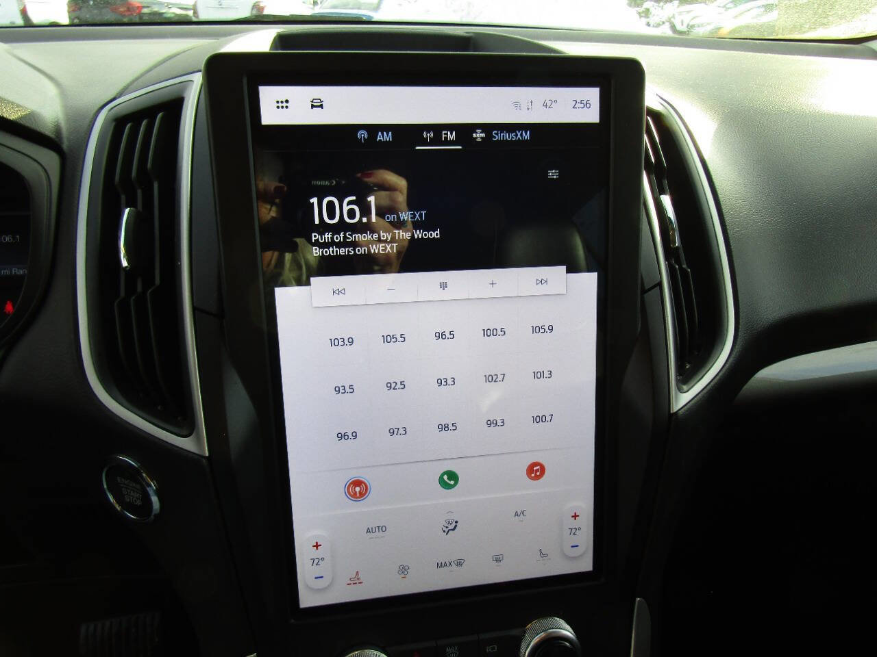 Used 2023 Ford Edge SEL image 13