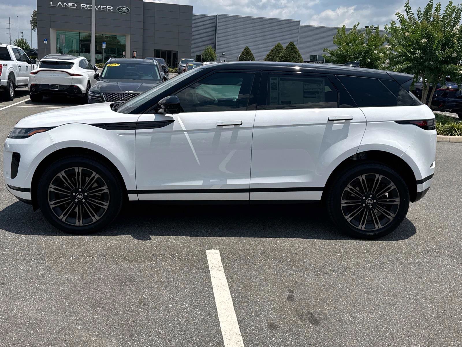 New 2026 Land Rover Range Rover Evoque S image 2