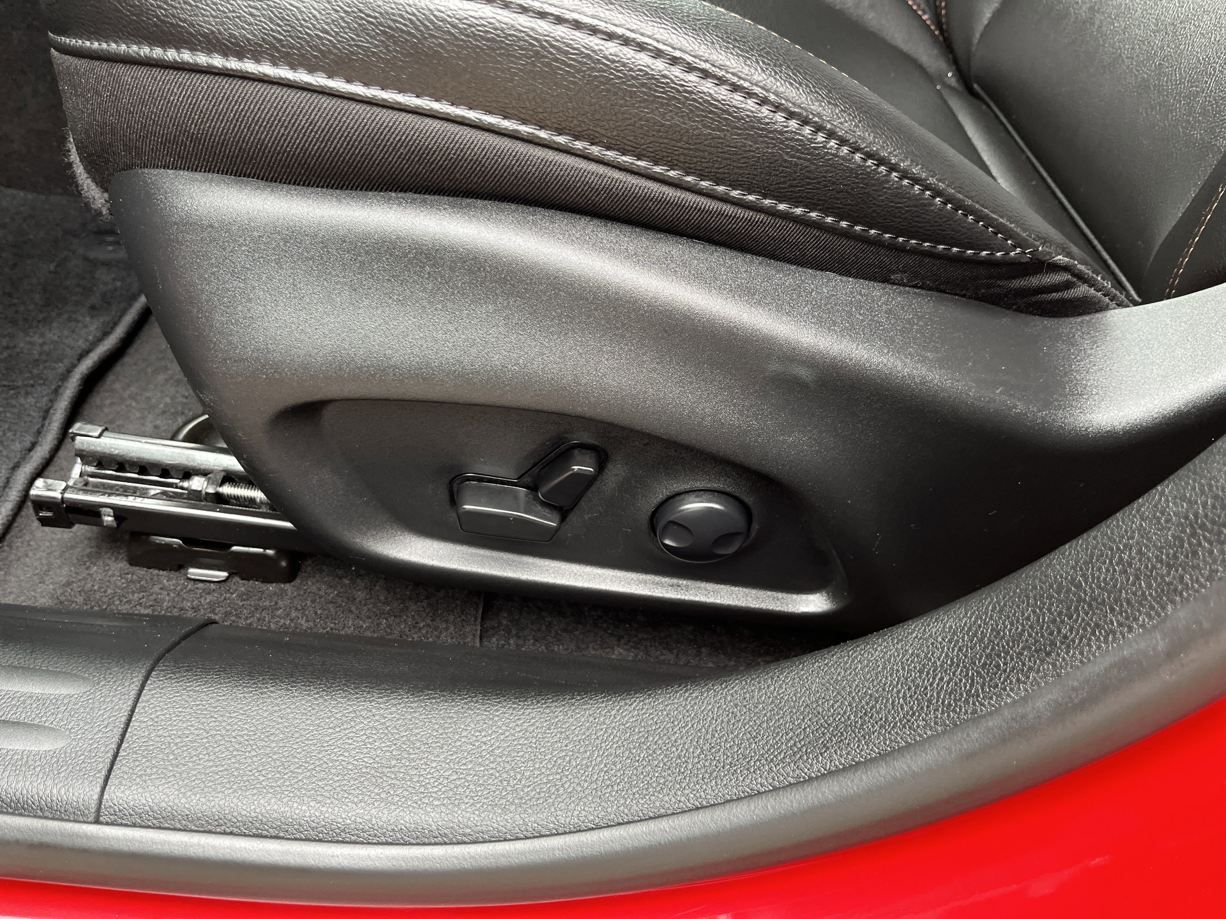 Used 2024 Jeep Compass Limited image 24