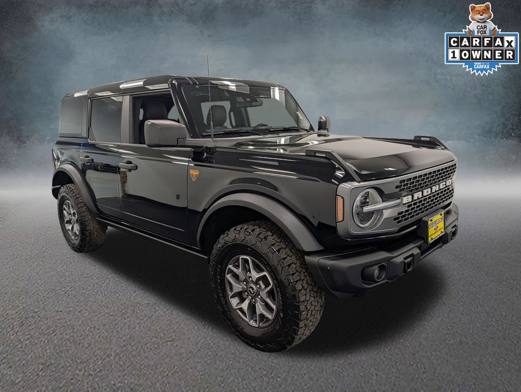 Used 2025 Ford Bronco Badlands AWD/4WD image 3