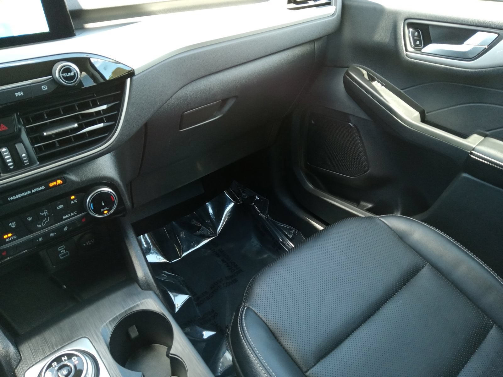 Used 2022 Ford Escape SEL w/ Technology Package AWD/4WD image 19