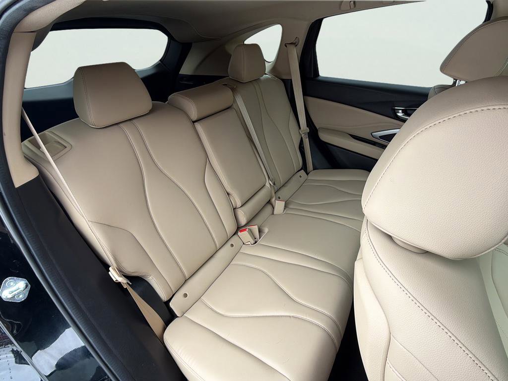 Used 2024 Acura RDX SH-AWD image 17