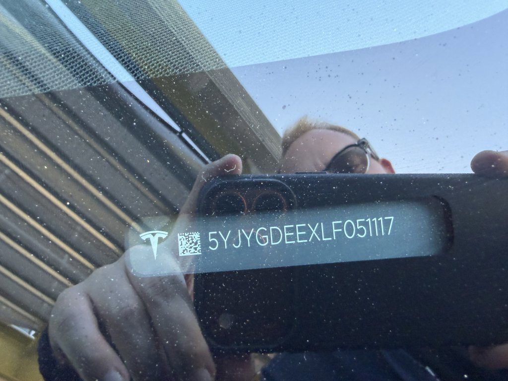 Used 2020 Tesla Model Y Long Range image 42