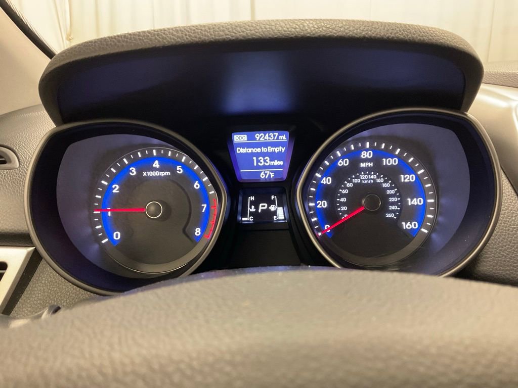 Used 2015 Hyundai Elantra GT image 2