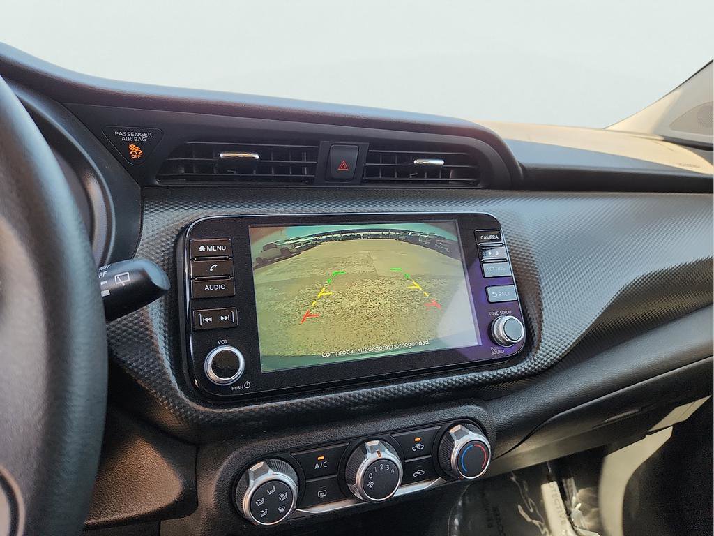 Used 2023 Nissan Kicks SV image 23