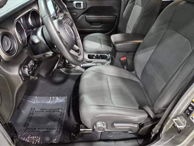 Used 2022 Jeep Gladiator Sport AWD/4WD image 16