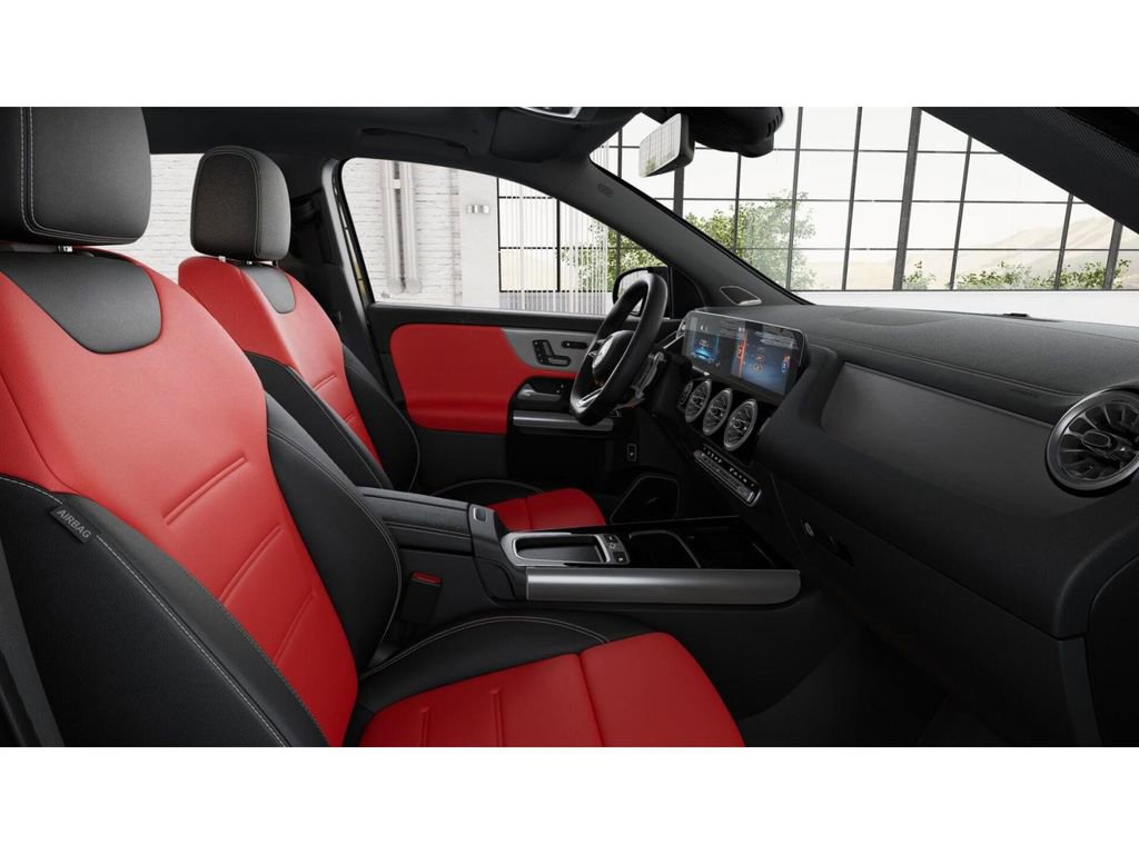 New 2026 Mercedes-Benz GLA 35 AMG 4MATIC image 4