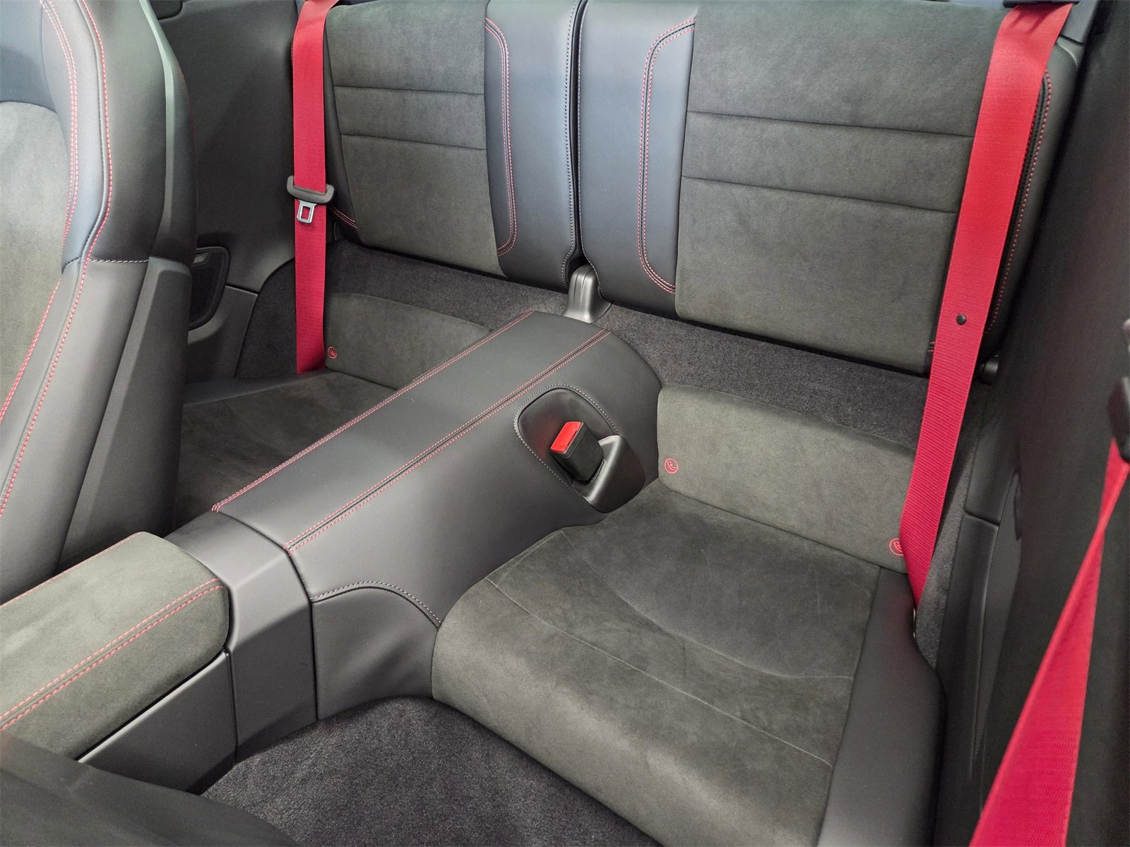 Used 2024 Porsche 911 Targa 4 GTS image 10