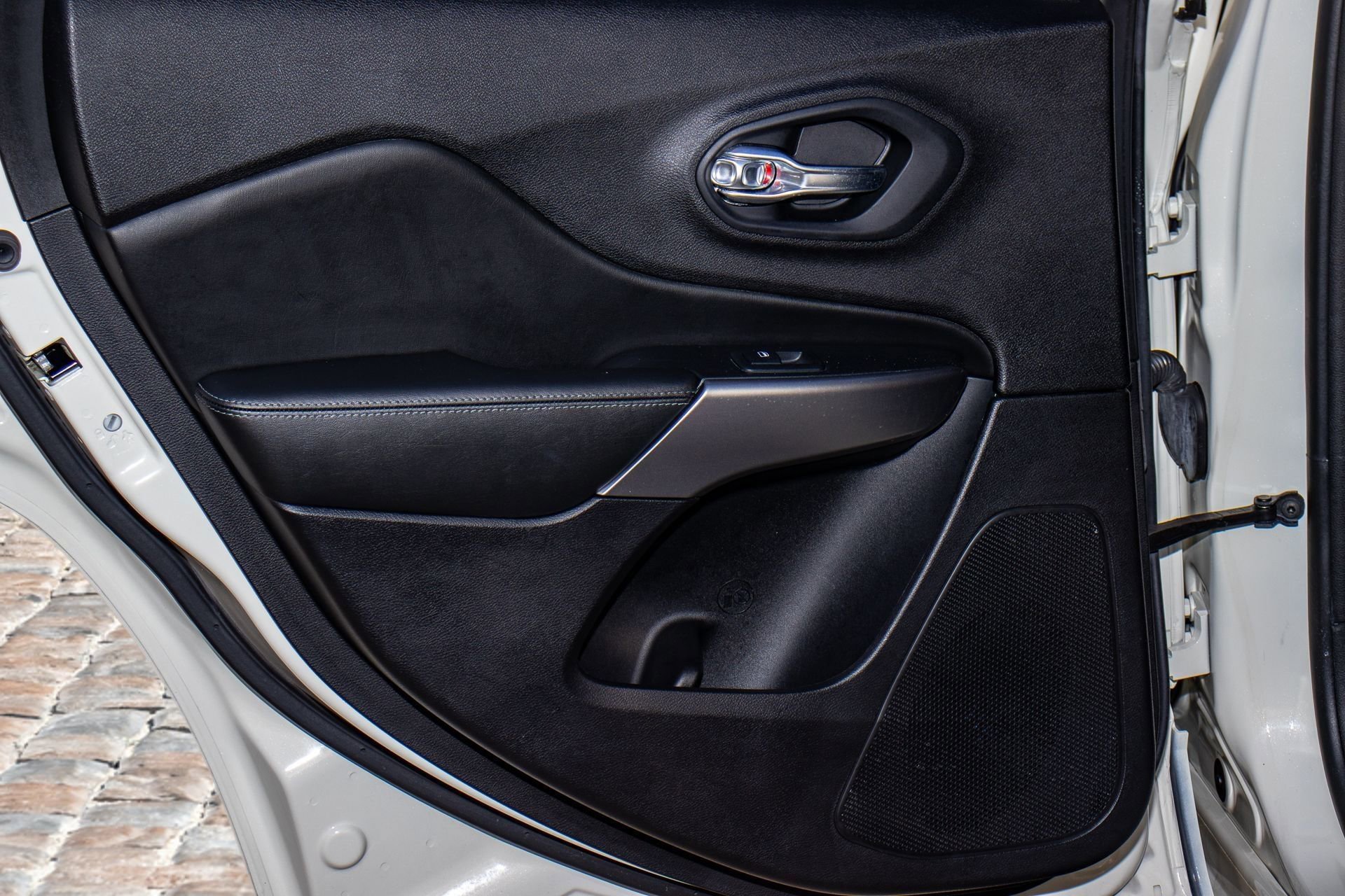 Used 2019 Jeep Cherokee High Altitude image 19